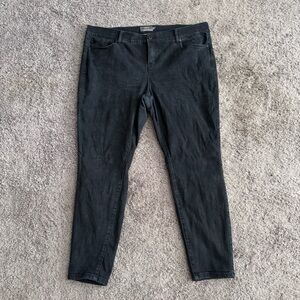 Torrid Bombshell Skinny Clean Black